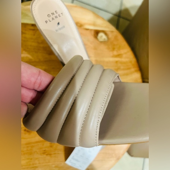 One Planet Recycled Heeled Slide Sandal size 10 NEW soft to walk - Picture 7 of 9